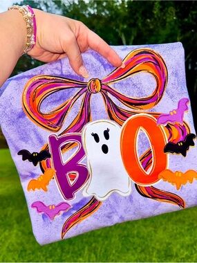 Halloween 'BOO' Ghost Clmfort Colors Colorblast Tshirt Purple & Orange Small-XL
